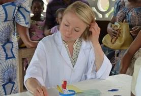 Volunteer Medicine & Healthcare Volunteer Medicine & Healthcare